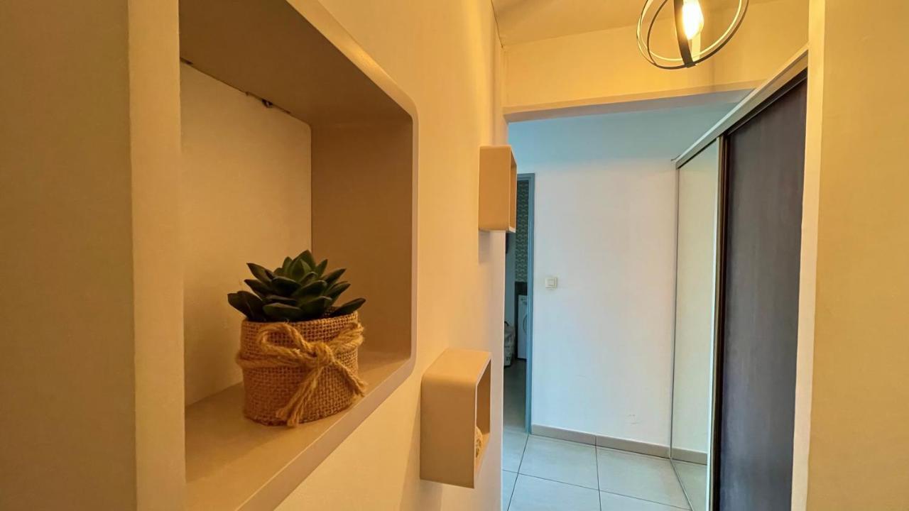 Studio Cosy Tout Equipe - Idealement Situe Saint-Denis Exterior foto